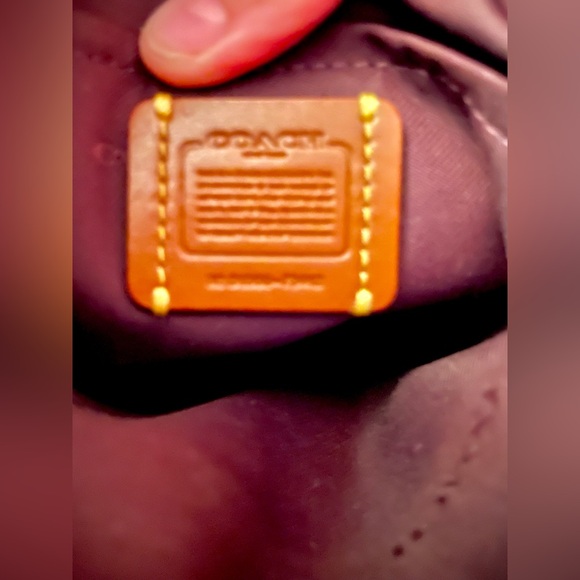 Coach New York with Carriage Crossbody Bag Slight Rubbing on Corners - Picture 6 of 8